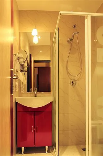 Atlas City Hotel Munich